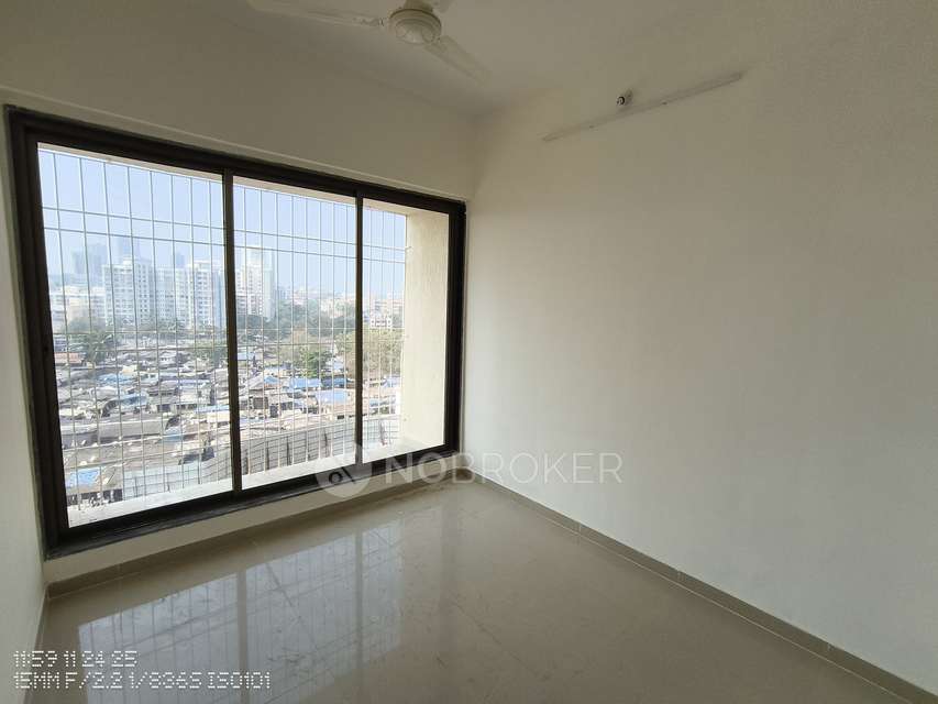 1 BHK Flat For Sale  In Chandak Nishchay