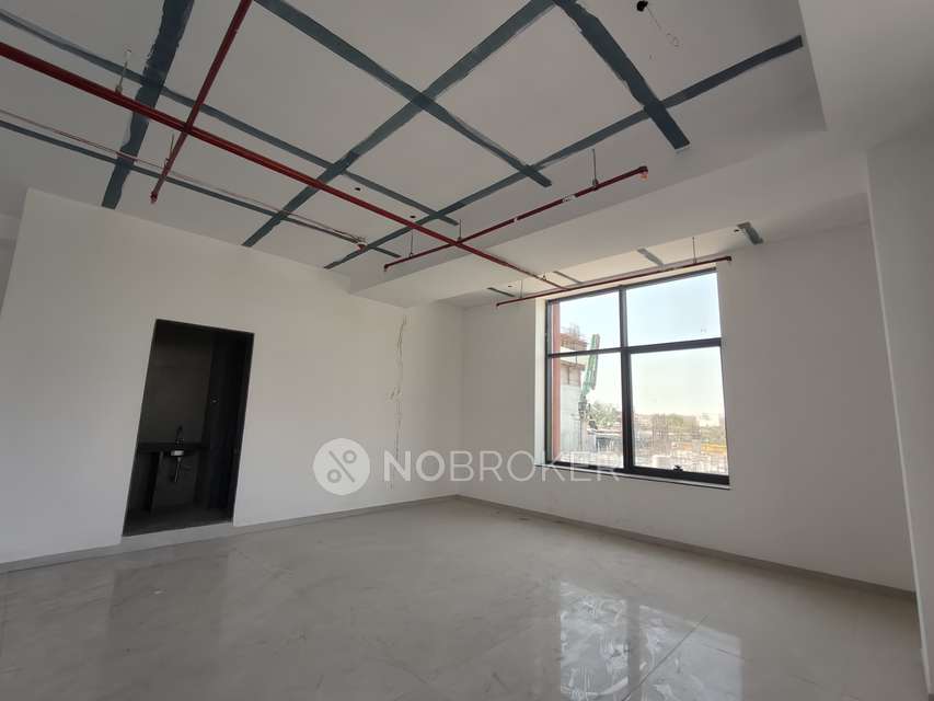 Commercial Property in Viman Nagar, Pune for sale 