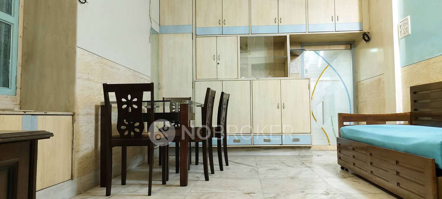 1 BHK Flat In Navnirman for Rent  In Grant Road