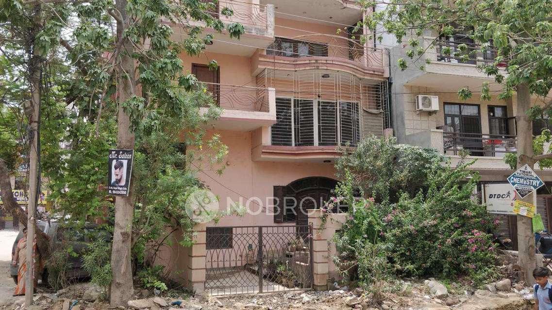 4+ BHK House For Sale  In  Dayal Bagh Colony