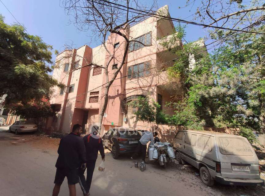 4+ BHK House For Sale  In  Dayal Bagh Colony