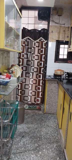 1 RK Flat In B2b For Sale  In Janakpuri