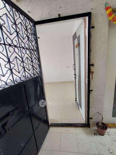 1 BHK Flat In Nilesh Prestige for Rent  In Hadapsar