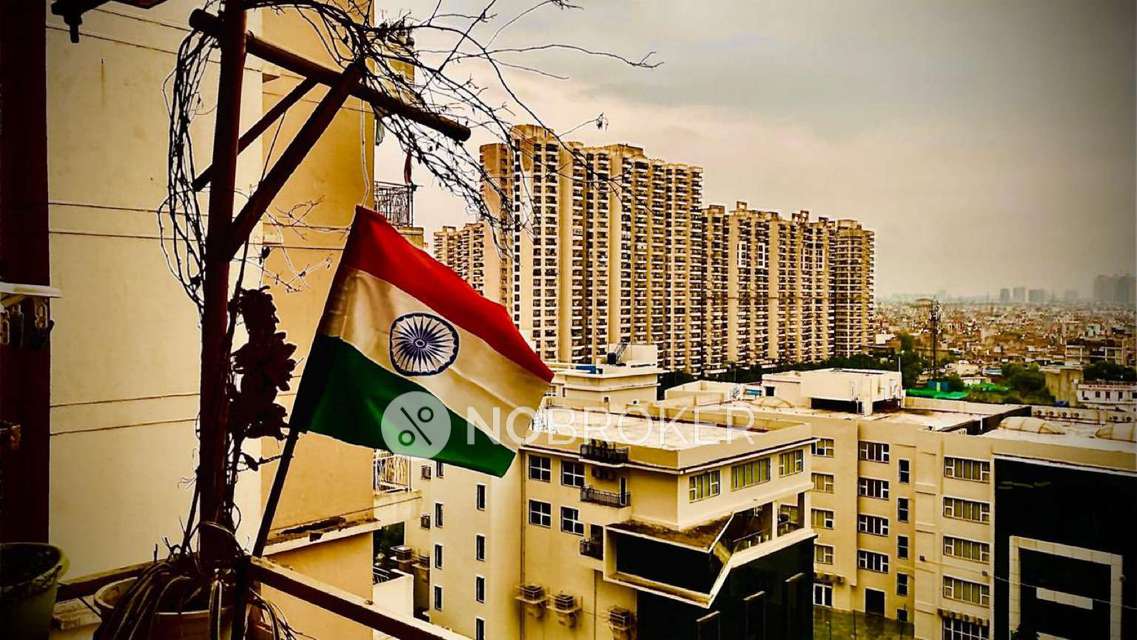 2 BHK Flat In Mahagun Mywoods  for Rent  In Sector 16c