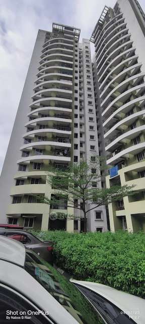 Single Room for Male In 3 BHK  In Porva Skywood In Haralur