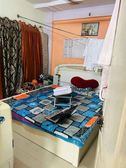 1 BHK Flat In Tulsi Shine Chs, Pimpri-chinchwad for Rent  In Spine City Mall