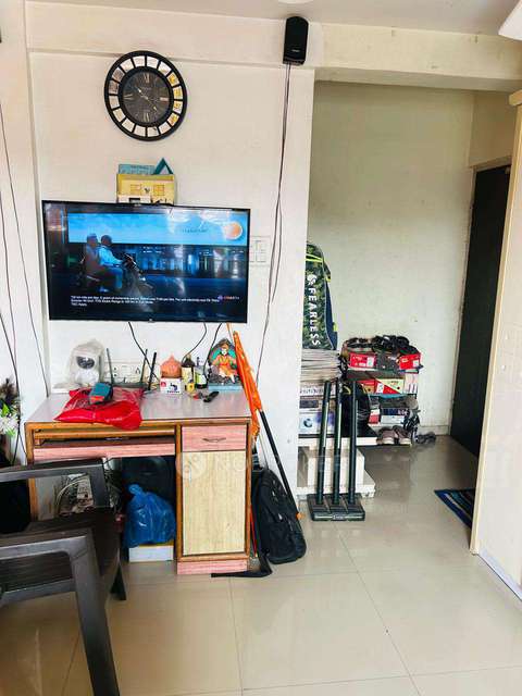 1 BHK Flat In Tulsi Shine Chs, Pimpri-chinchwad for Rent  In Spine City Mall