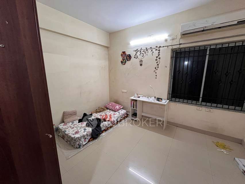 Single Room for Male In 3 BHK  In Bajaj Maruti Residency In Kondapur