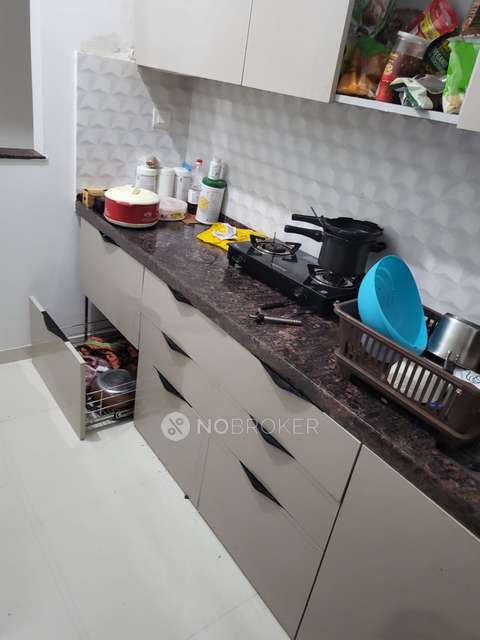 Single Room for Male In 3 BHK In Godrej Boulevard In Kharadi