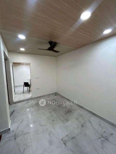 2 BHK Flat In Maa Bhagwati Apartment For Sale  In Paschim Vihar