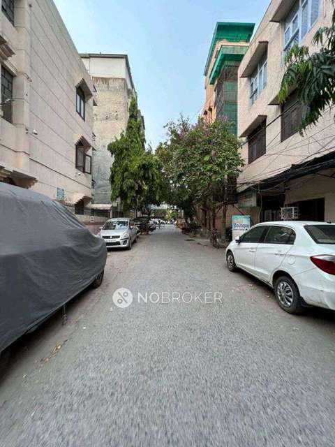 2 BHK Flat In Maa Bhagwati Apartment For Sale  In Paschim Vihar