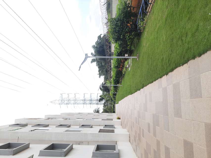 3 BHK Flat In Dsr White Waters for Rent  In Gunjur Palya