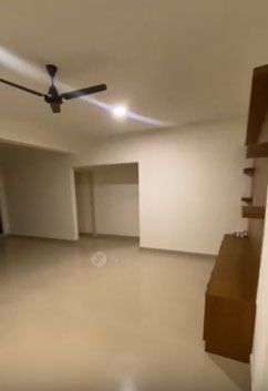 Single Room for Male In 3 BHK  In Lake View Country In Begur