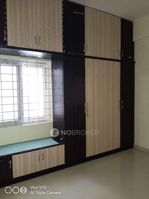 2 BHK Flat In Mathrubhuumi Vnr Towers For Sale  In Vnr Towers, Block-a, Mahadevapuram, Gajularamaram