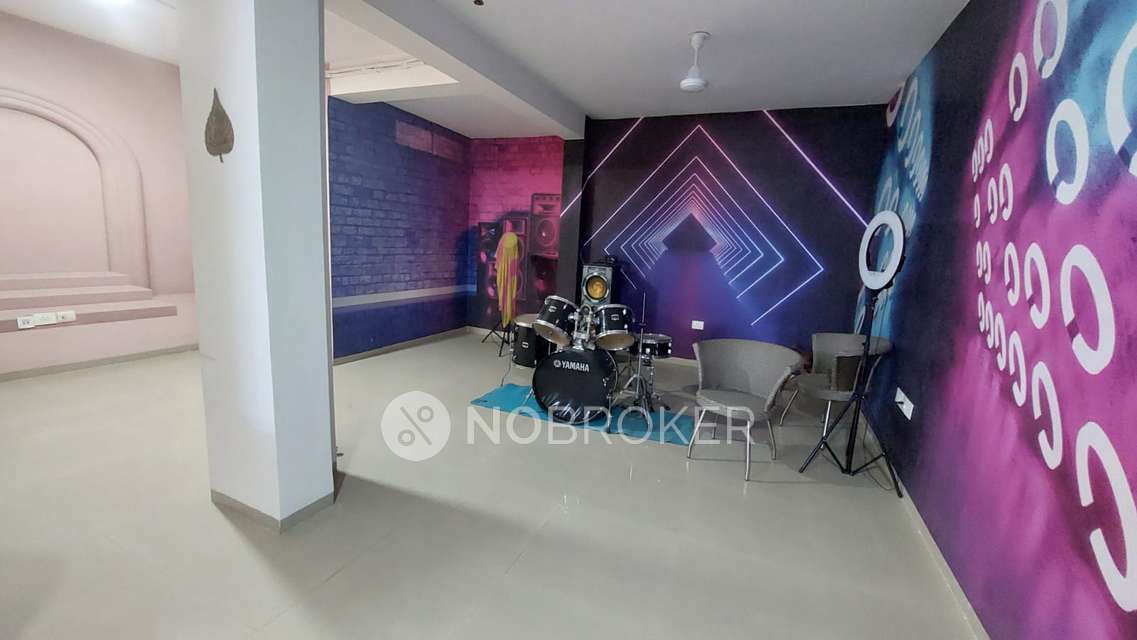 4 BHK Flat In Emerald Hills For Sale  In Sector 65