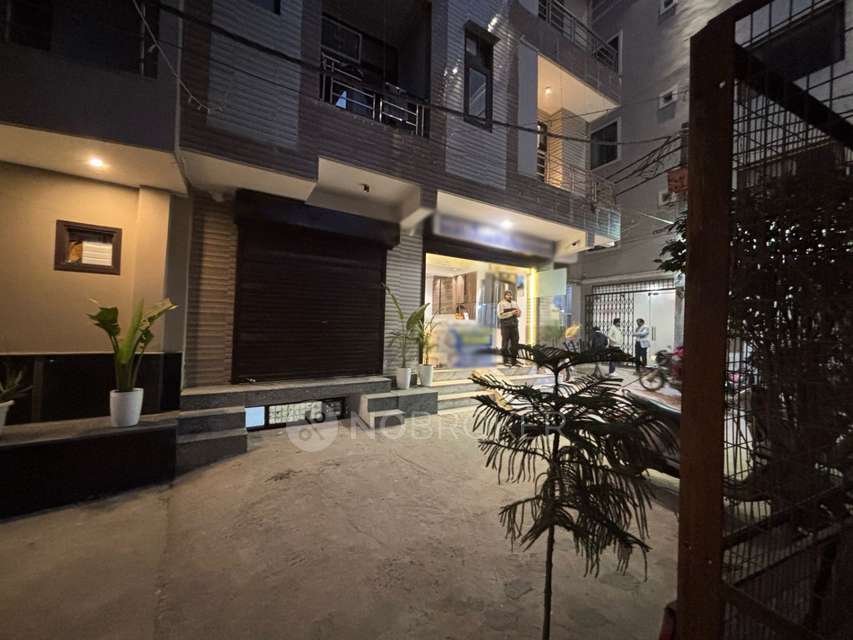 Office Space in Dwarka Sector - 9, Delhi for Rent 