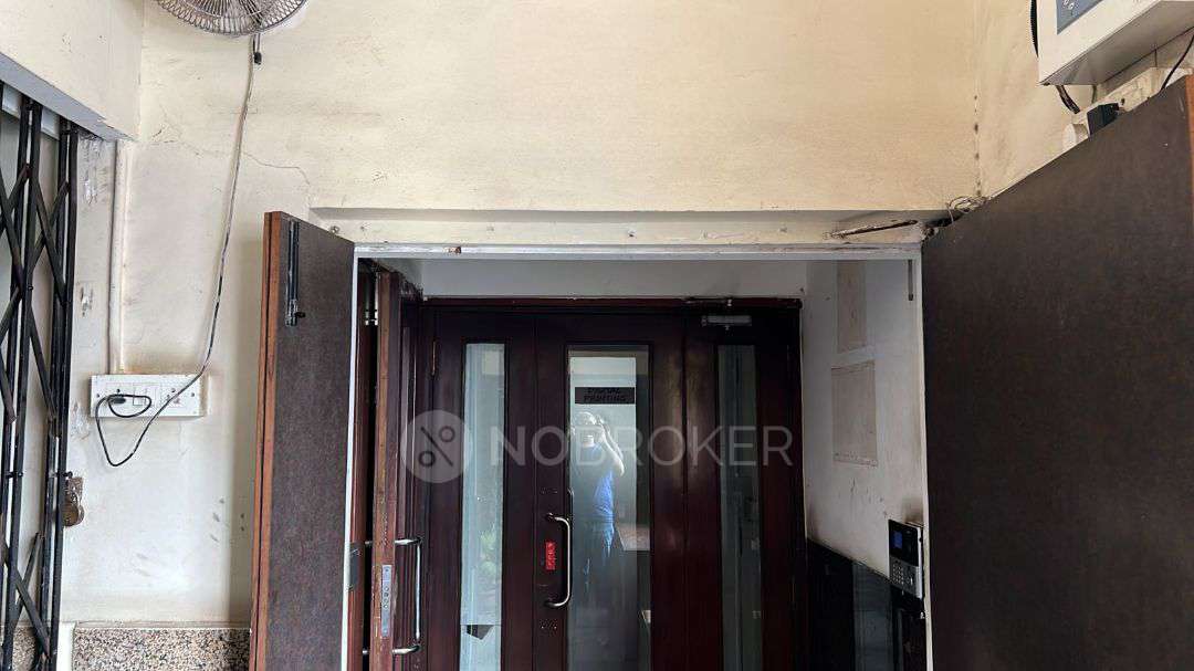 Office Space in Prabhadevi, Mumbai for sale 