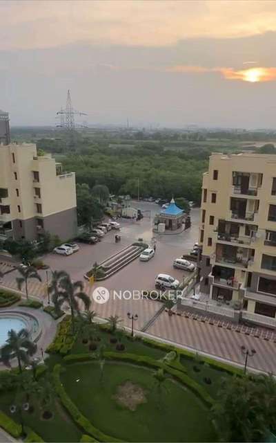 4 BHK Flat In Purvanchal Heights For Sale  In Sector Zeta I