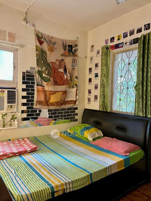 Single Room for Female In 2 BHK  In Lokhandwala Andheri West In Andheri West