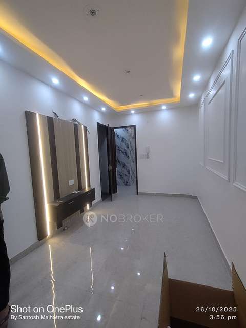 Single Room for Female In 2 BHK  In Stand Alone Building  In Dwarka More Metro Station