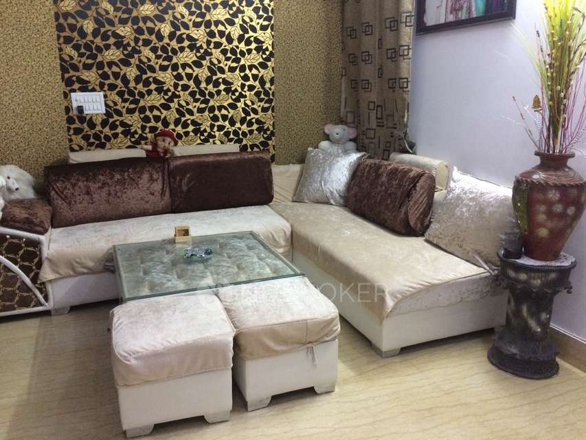 3 BHK Flat In 19042 For Sale  In Rohtash Nagar, Shahdara