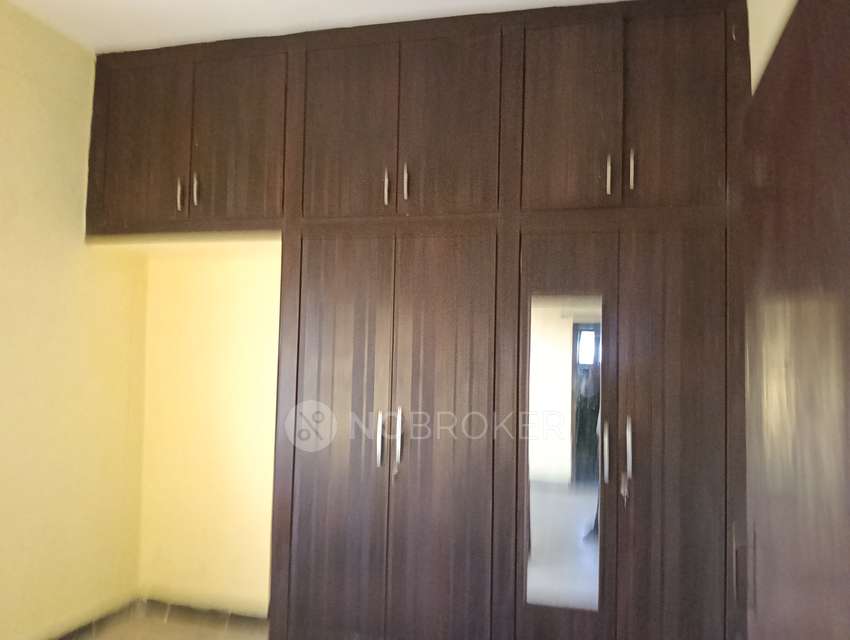 2 BHK Flat In Sai Vijetha Apartment For Sale  In East Chandragiri Colony