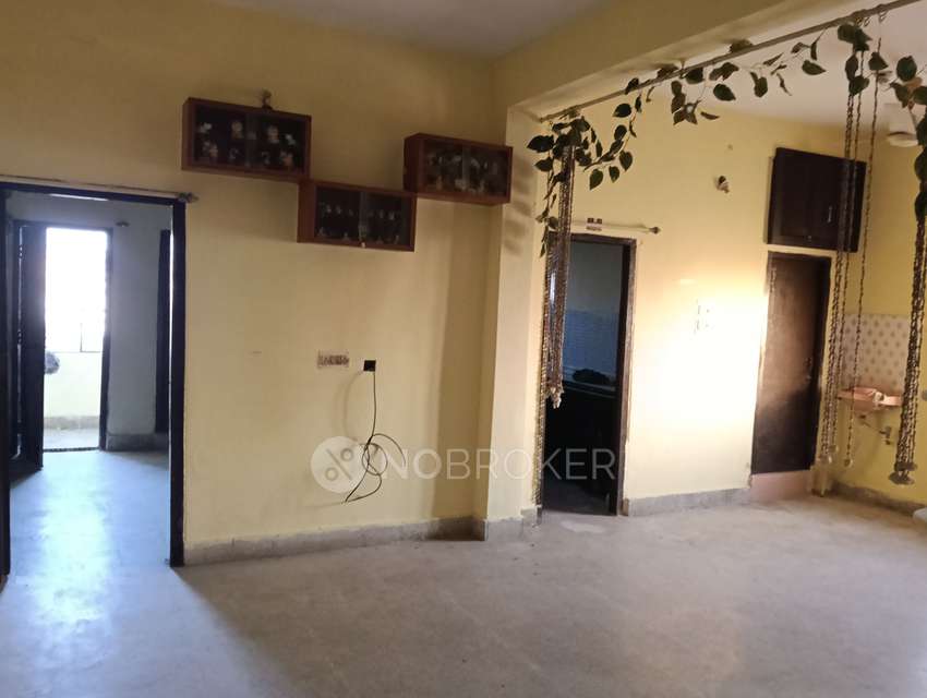 2 BHK Flat In Sai Vijetha Apartment For Sale  In East Chandragiri Colony
