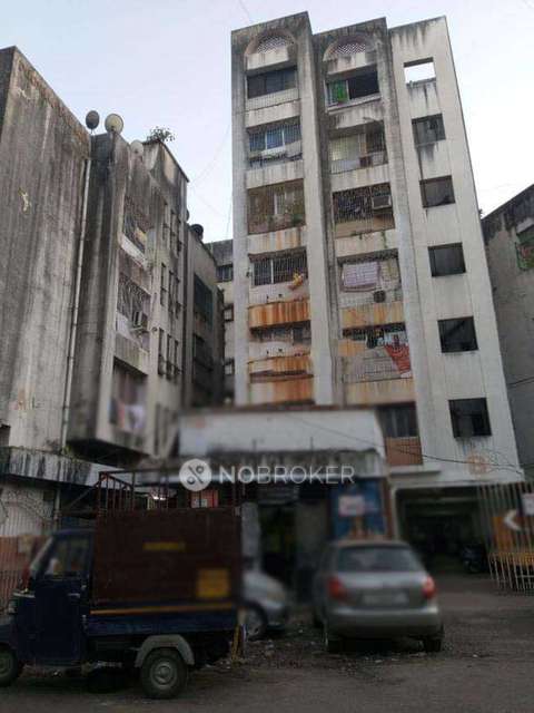 1 BHK Flat In Poonam Palace For Sale  In Bhawani Peth