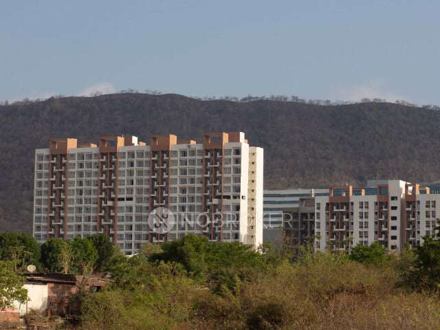 Shared Room for Female In 2 BHK  In Kohinoor Tinsel Town In Pimpri-chinchwad