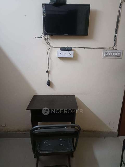 PG for Girls in Adugodi