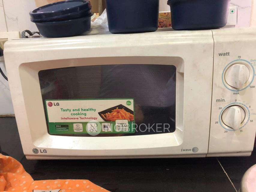 2 BHK Flat In Navyatha Heights For Sale  In Kondapur