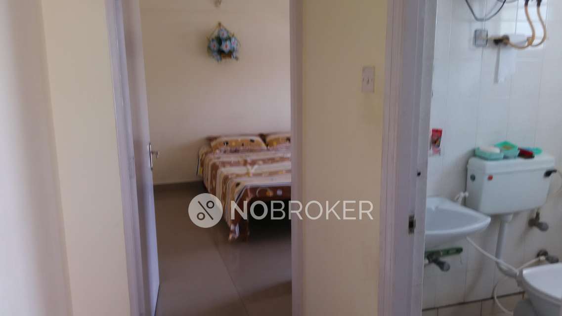 2 BHK Flat In Sterling Park  For Sale  In Sahakar Nagar