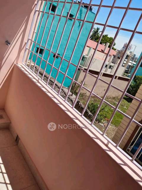 2 BHK Flat In Bn Construction For Sale  In Vanagaram