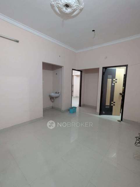 2 BHK Flat In Roshan Apartments For Sale  In Iyyappanthangal