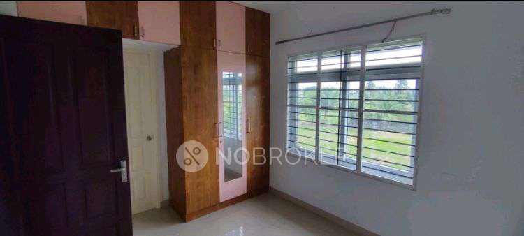 Single Room for Male In 3 BHK  In Malles Akankssha, Perumbakkam In Perumbakkam