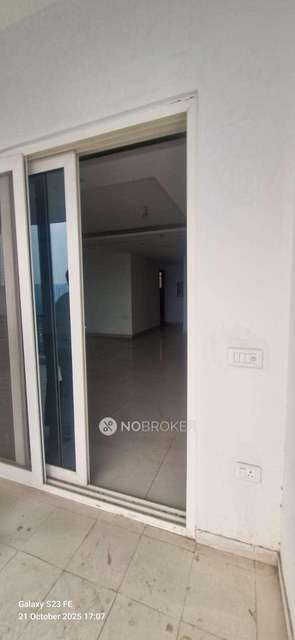 4+ BHK Flat In Aakriti Shantiniketan For Sale  In Sector 143b,