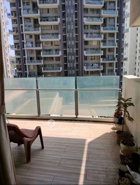 Single Room for Male In 3 BHK  In Kalpataru Jade In Baner