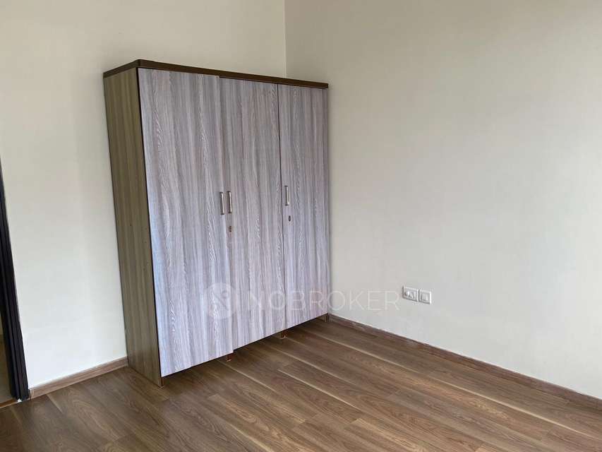 2 BHK Flat In L&t Emerald Isle, Powai For Sale  In Powai