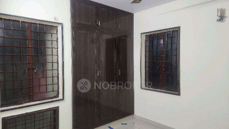 2 BHK Flat In Tarangini Complex for Rent  In 35j6+g5q, Mel Ayanambakkam, Ambattur Industrial Estate, Chennai, Tamil Nadu 600095, India