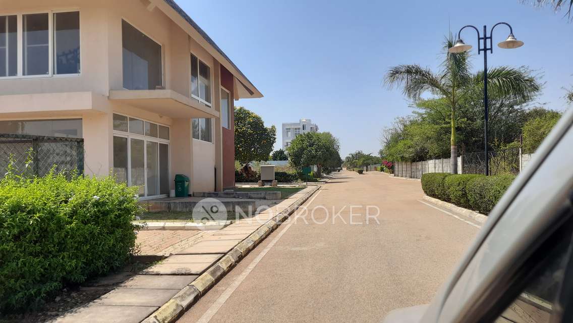 Plot For Sale  In Back To Life In Hoskote