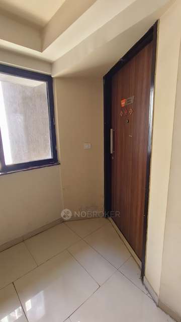 1 BHK Flat In Lodha Crown Viva For Sale  In Majiwada