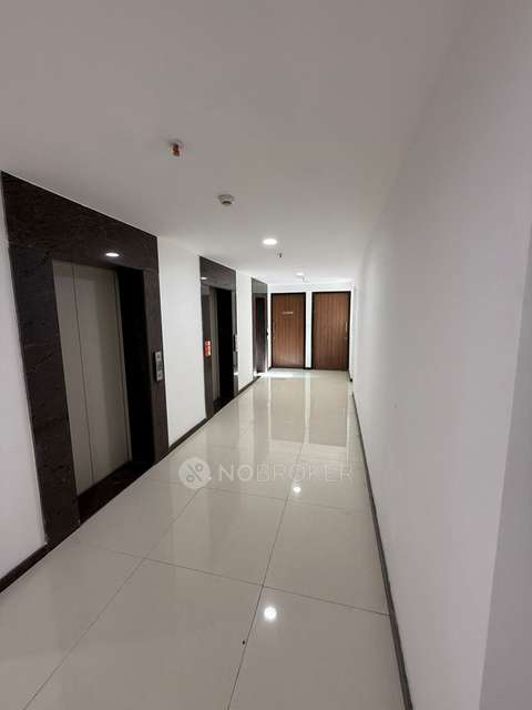 1 BHK Flat In Lodha Amara, Thane For Sale  In Thane