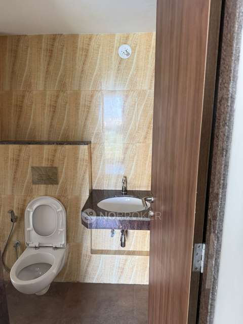 1 BHK Flat In Lodha Amara, Thane For Sale  In Thane