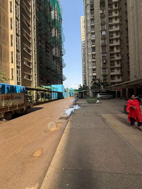 1 BHK Flat In Lodha Amara, Thane For Sale  In Thane