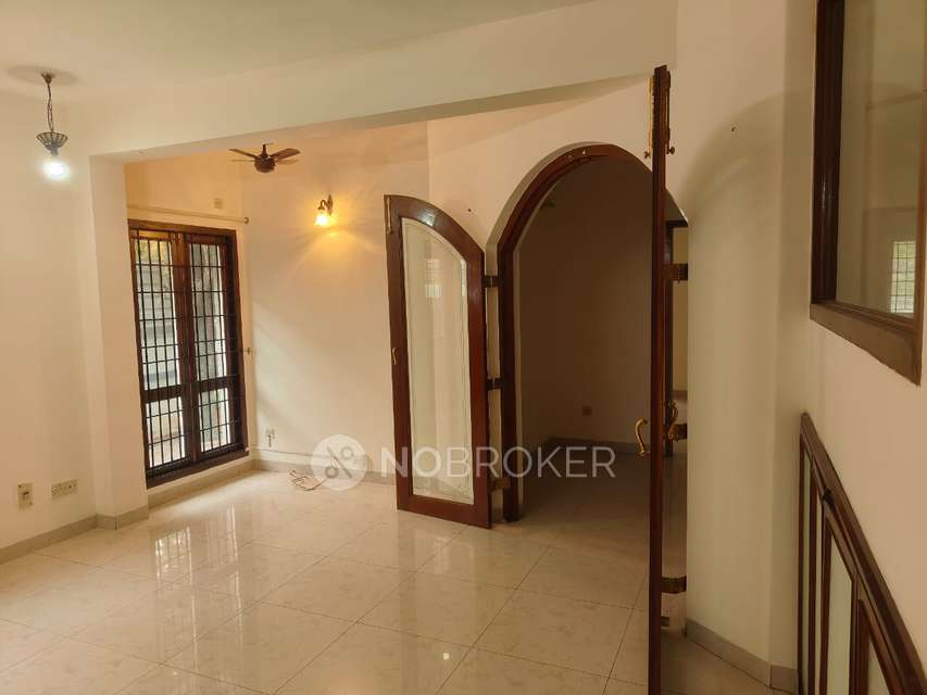 4 BHK Flat In Rajalaxmi  Apartment For Sale  In Besant Nagar