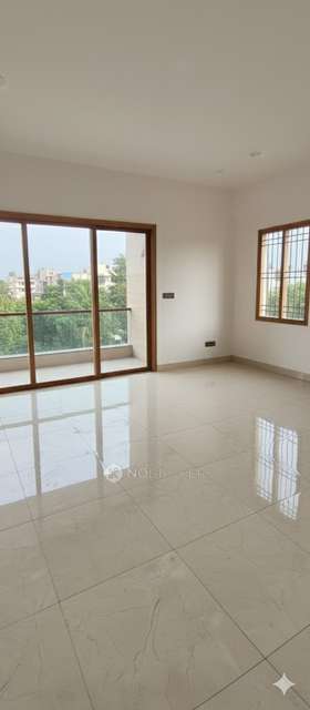 2 BHK Flat In Niranjan Akshaya, Arekere For Sale  In Arekere