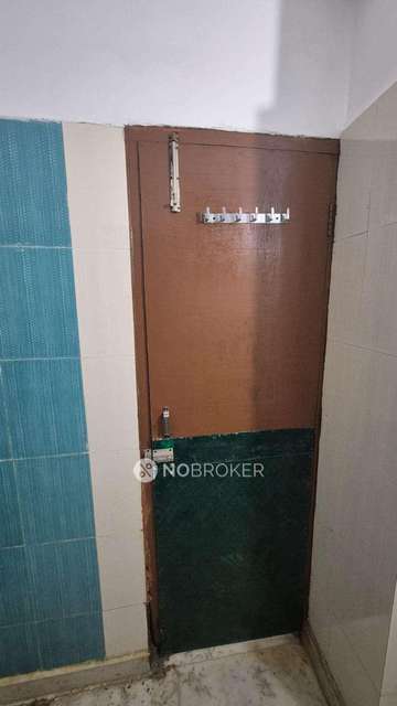 2 BHK Flat In Marut Plaza For Sale  In Mehrauli