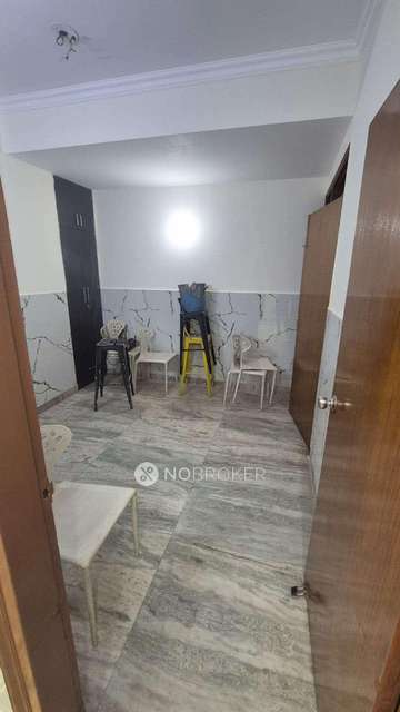 2 BHK Flat In Marut Plaza For Sale  In Mehrauli