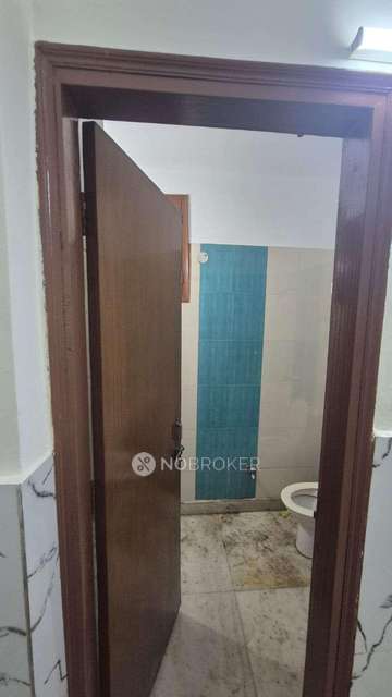 2 BHK Flat In Marut Plaza For Sale  In Mehrauli