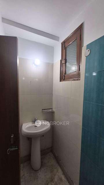 2 BHK Flat In Marut Plaza For Sale  In Mehrauli